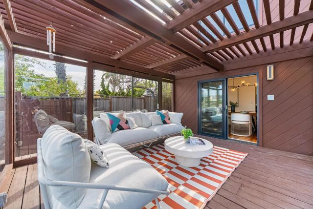 707 Santa Cruz Lane, Foster City CA: https://media.crmls.org/mediaz/9e09ff1d-1642-4d5b-a791-338e9c496838.jpg