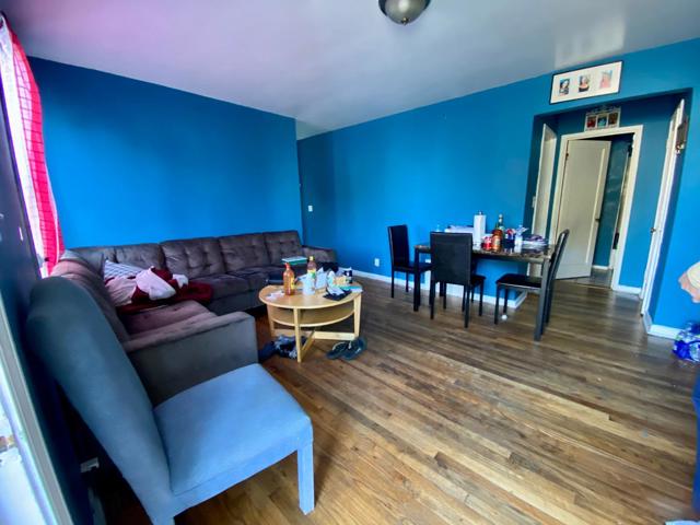 1507 E 15th Street, Oakland CA: https://media.crmls.org/mediaz/9e0b63c2-08c7-4914-b5dd-d8ba91bdec10.jpg