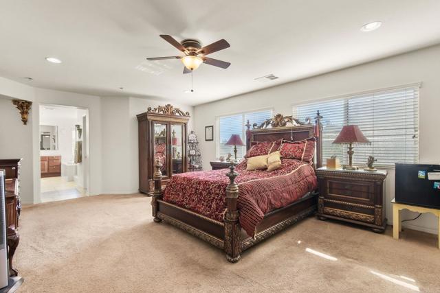 Detail Gallery Image 17 of 35 For 10496 Celestial Waters Dr, Spring Valley,  CA 91977 - 4 Beds | 3 Baths