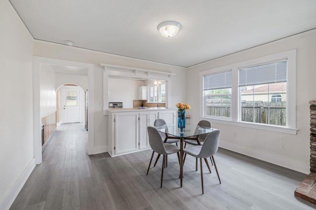 1490 Cabrillo Highway, Half Moon Bay CA: https://media.crmls.org/mediaz/9e0bed60-1757-43fd-8928-f66ea56855be.jpg