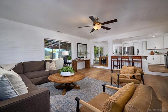 6185 Alpine Blvd, Alpine CA: https://media.crmls.org/mediaz/9e0c0955-d672-4b38-b882-6c3d1a097f16.jpg
