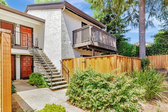 775 Williamsburg Way, Gilroy CA: https://media.crmls.org/mediaz/9e0c9c5d-118c-4638-be4d-93b165f54fa1.jpg