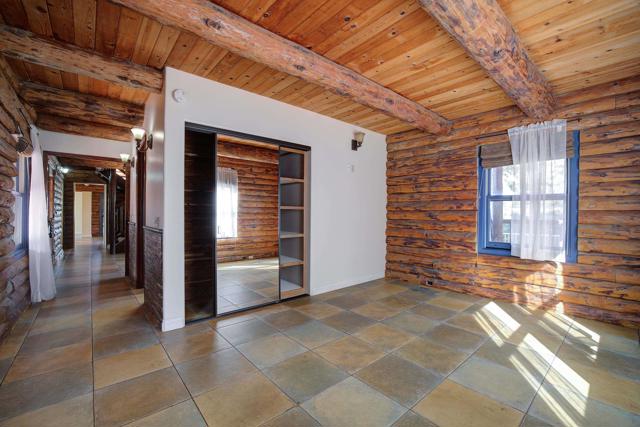 12052 Sky View Dr, Valley Center CA: https://media.crmls.org/mediaz/9e0ce953-2d0a-4143-a4b3-bbd85c79a557.jpg