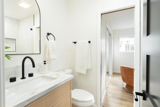 3624 Governor Dr, San Diego CA: https://media.crmls.org/mediaz/9e0d2365-3b02-4943-90cd-c2a89b0614dc.jpg