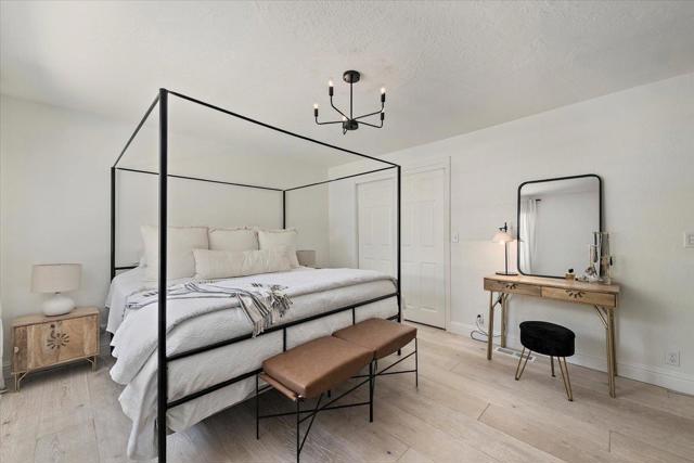 789 Canada Road, Woodside CA: https://media.crmls.org/mediaz/9e0db4d6-458b-41b1-817f-540f8ff5ea13.jpg