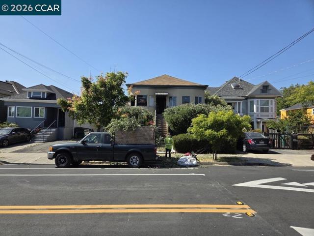 Listing Details for 1050 47th St, Emeryville, CA 94608
