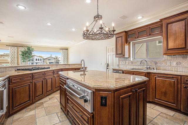 34 The Point, Coronado CA: https://media.crmls.org/mediaz/9e0e8ee6-807a-4ee7-b59d-2512616f02d0.jpg
