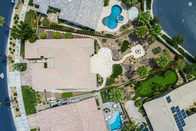 81943 Prism Drive, La Quinta CA: https://media.crmls.org/mediaz/9e0ebca2-010f-4b2c-9d8b-8b625f086f42.jpg