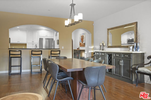 13308 Valleyheart Drive, Sherman Oaks CA: https://media.crmls.org/mediaz/9e0fea7d-a68d-4fb2-8e33-08f7635eb7f8.jpg