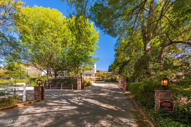 6144 1/4 Chesebro Road, Agoura Hills CA: https://media.crmls.org/mediaz/9e101db0-2f50-4056-8173-b9406b460938.jpg