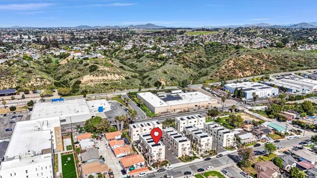 Detail Gallery Image 27 of 30 For 402 Creekside Cir, San Diego,  CA 92114 - 3 Beds | 3 Baths