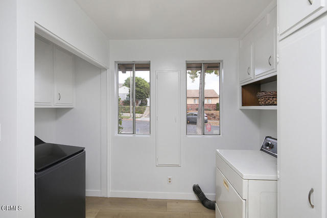 Detail Gallery Image 12 of 40 For 2723 N Keystone St, Burbank,  CA 91504 - 3 Beds | 2 Baths