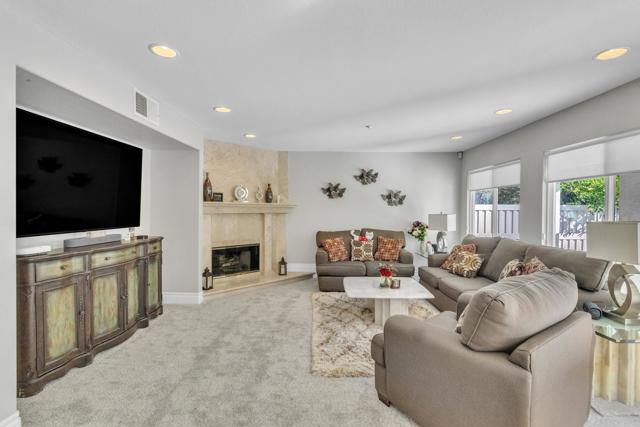 Image 21 of 40 For 10403 Valley Waters Drive