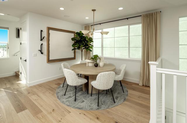 114 Compass Drive, Napa CA: https://media.crmls.org/mediaz/9e13c861-433d-4e40-a0e9-713b5fd57fb8.jpg