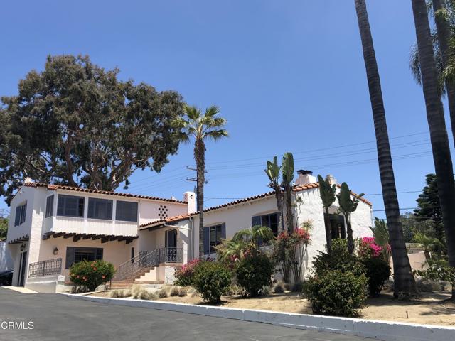 352 Glen Ellen Drive, Ventura CA: https://media.crmls.org/mediaz/9e13c96c-2b21-404e-8b24-9169d945bf21.jpg