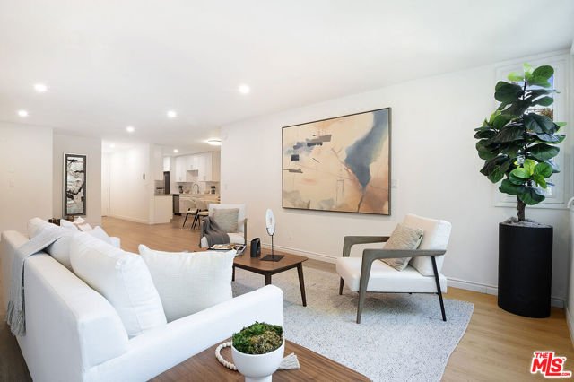 10725 Ohio Avenue, Los Angeles CA: https://media.crmls.org/mediaz/9e13ec8d-91d5-49d4-a998-10910cd9c7e6.jpg