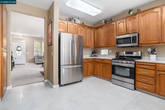 2030 Kent Dr, Brentwood CA: https://media.crmls.org/mediaz/9e15e035-c49d-43f6-9a08-e49ca1e70ae7.jpg