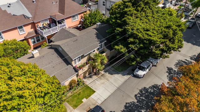 305 Catalpa Street, San Mateo CA: https://media.crmls.org/mediaz/9e160052-c439-44c3-b180-ff064af941a3.jpg