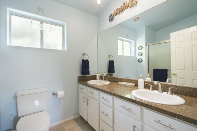Image 20 of 28 For 52600 Avenida Alvarado