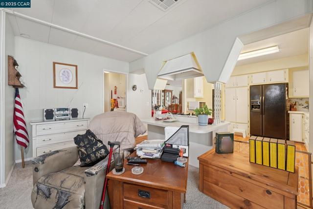 327 La Vina, Pacheco CA: https://media.crmls.org/mediaz/9e18150c-bc6f-4296-9cef-0ca6262a2d02.jpg