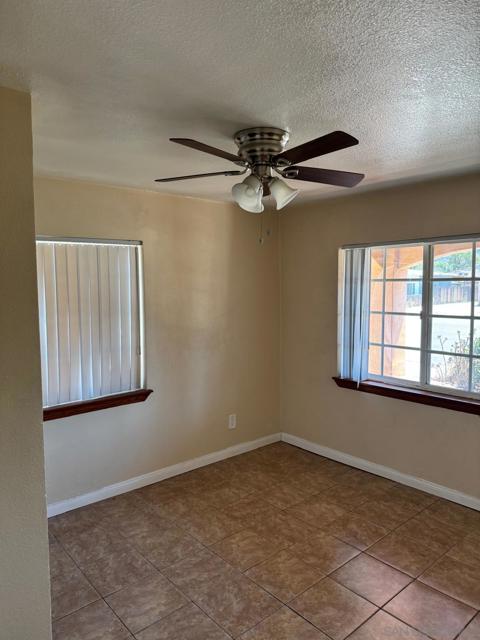 796 98 W Washington Ave, El Cajon CA: https://media.crmls.org/mediaz/9e18c762-d905-45f3-949e-1874114b6150.jpg