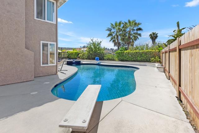 Detail Gallery Image 29 of 37 For 11171 Alejo Pl, San Diego,  CA 92124 - 5 Beds | 3 Baths