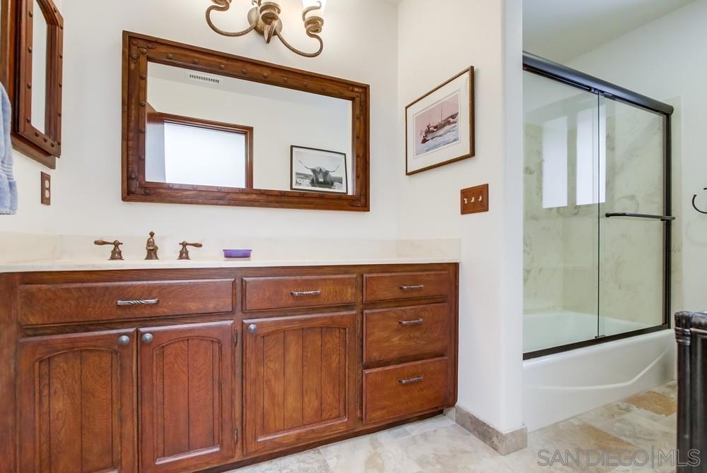 MLS #250035021SD image #19