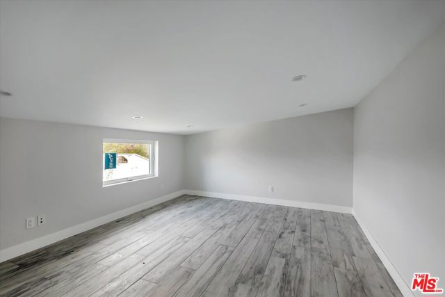 12420 Idaho Avenue, Los Angeles CA: https://media.crmls.org/mediaz/9e1aa2de-d151-4c9c-b073-946899c2c71d.jpg