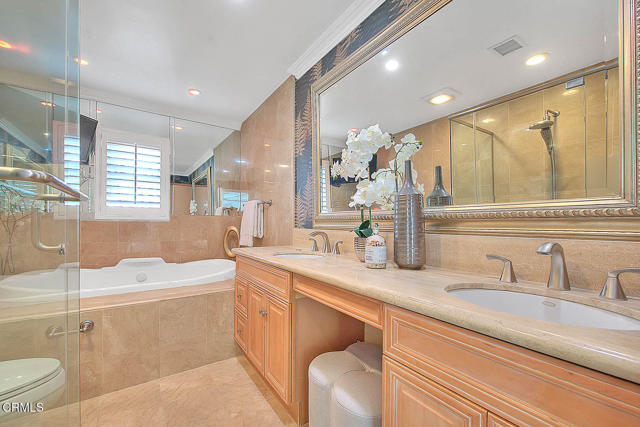 Detail Gallery Image 12 of 21 For 1420 Riviera Dr, Pasadena,  CA 91107 - 3 Beds | 2 Baths