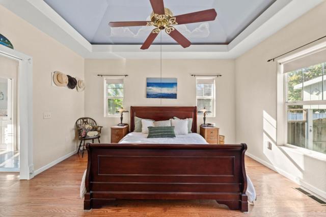 16973 Roberts Road, Los Gatos CA: https://media.crmls.org/mediaz/9e1be8ea-1711-43bf-95d5-eae9ac1c892c.jpg