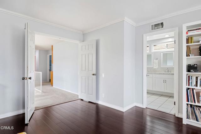 11998 Bubbling Brook Street, Moorpark CA: https://media.crmls.org/mediaz/9e1c17fc-197c-4cf7-b80a-53f7d7d47fd7.jpg