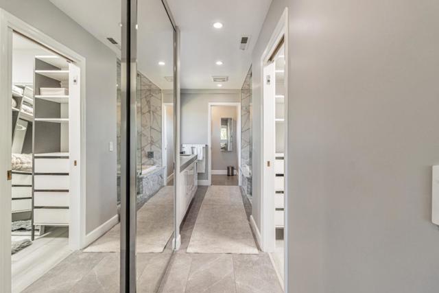 11550 Skyline Boulevard, Oakland CA: https://media.crmls.org/mediaz/9e1c8333-80dd-4717-ae4d-43c36c80a4f5.jpg