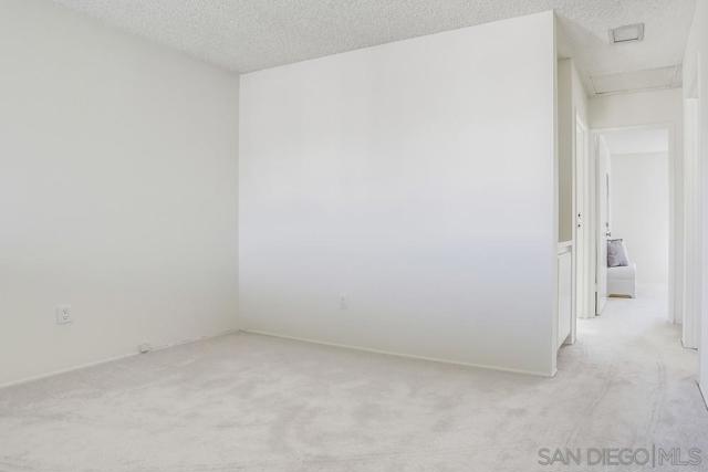 5450 Kiowa Dr, La Mesa CA: https://media.crmls.org/mediaz/9e1c841d-2872-4257-abe6-39e082c0fc70.jpg