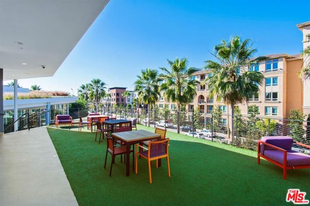 13044 Pacific, Playa Vista CA: https://media.crmls.org/mediaz/9e1d04c8-4052-40a8-a713-4d27ca0c51e2.jpg