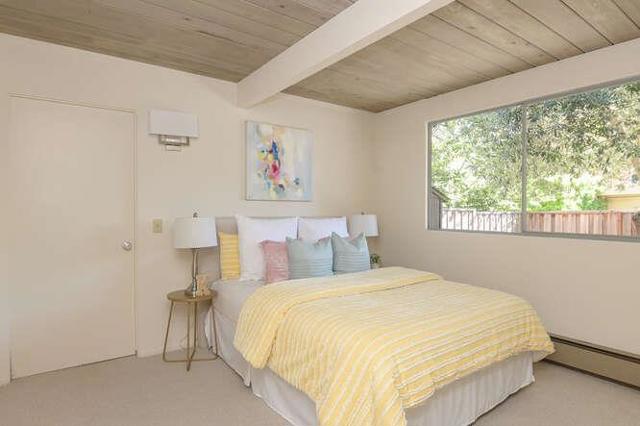 812 San Francisco Court, Stanford CA: https://media.crmls.org/mediaz/9e1d4693-36ae-4ab1-803e-bf955e36a736.jpg