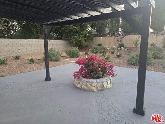 3335 Felix Avenue photo 8