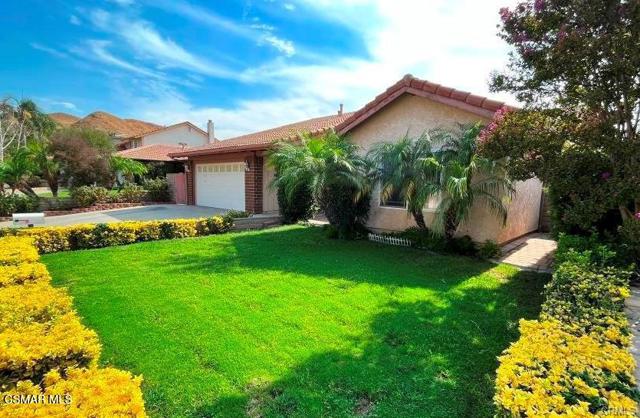 13338 Canyon Ridge Lane, Granada Hills CA: https://media.crmls.org/mediaz/9e1ede8f-0c2a-4027-bc96-0088a5149ccf.jpg
