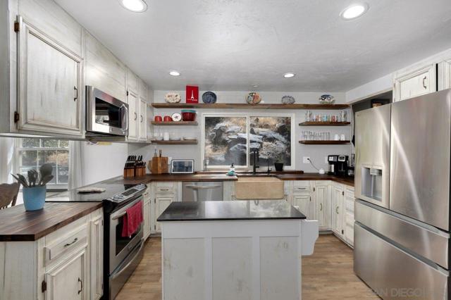 8141 Pine Blvd, Pine Valley CA: https://media.crmls.org/mediaz/9e1f0ae3-c92a-4d74-a519-8d1cd30721d2.jpg