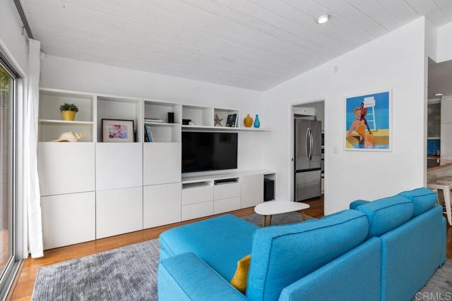 2104 Crownhill Road, San Diego CA: https://media.crmls.org/mediaz/9e1f3e72-51a1-4bd1-9d00-c525b9263876.jpg