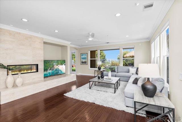 473 Sandalwood Ct, Encinitas CA: https://media.crmls.org/mediaz/9e2089de-67b8-4020-9a73-e43651c0b82e.jpg