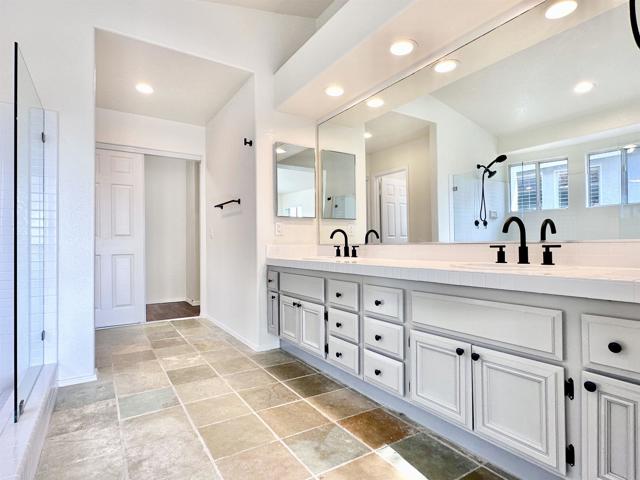 Detail Gallery Image 22 of 35 For 5155 via Seville, Oceanside,  CA 92056 - 3 Beds | 2/1 Baths