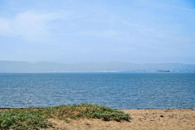2101 Shoreline Drive, Alameda CA: https://media.crmls.org/mediaz/9e22db7b-e290-4906-82c8-376c64bb5ffe.jpg