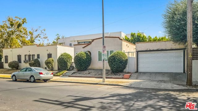 749 Vista Street, Los Angeles, California 90046, ,Multi-Family,For Sale,Vista,24451607