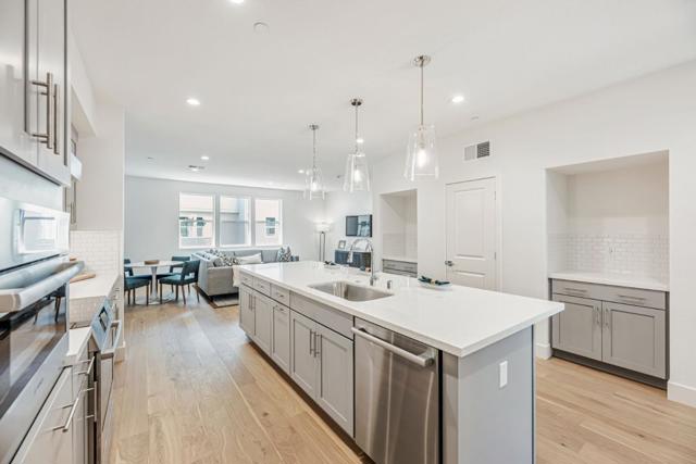 3209 Ivory Terrace, San Ramon CA: https://media.crmls.org/mediaz/9e24542b-43e3-458a-ab48-e8643069cfe8.jpg