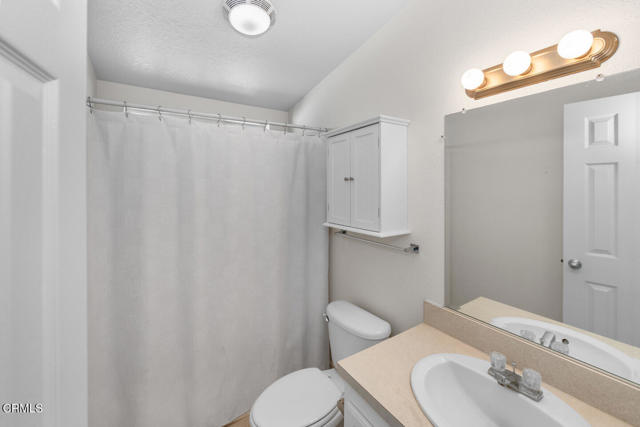 Detail Gallery Image 11 of 14 For 155 Mesa Dr, Camarillo,  CA 93010 - 2 Beds | 2 Baths