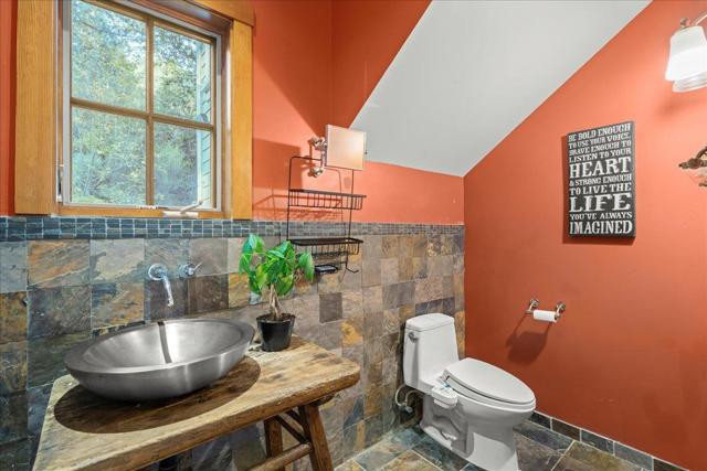 17710 Bear Creek Road, Boulder Creek CA: https://media.crmls.org/mediaz/9e2571f9-3ad1-4e14-8e16-b2405bfbd12b.jpg