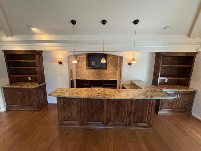 695 San Bruno Way, Salinas CA: https://media.crmls.org/mediaz/9e25e5ce-cf6d-4f07-94ed-084d8f03bd60.jpg
