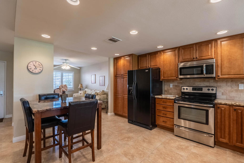 MLS #219137425DA image #5