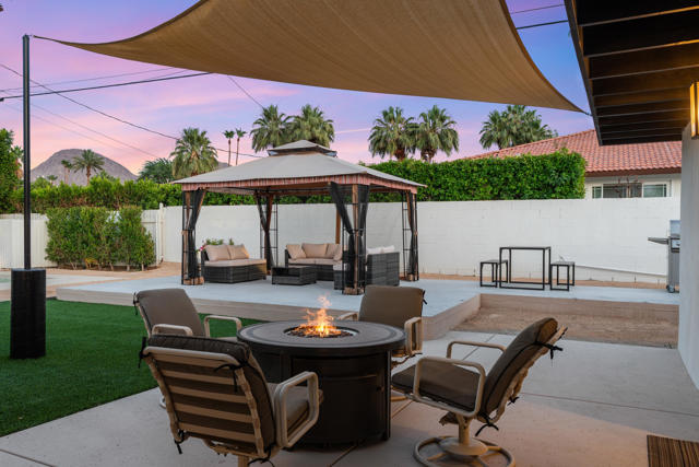 74279 Old Prospector Trail, Palm Desert CA: https://media.crmls.org/mediaz/9e274731-0709-4825-acee-85253dab7fa3.jpg