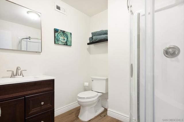 1141 Grass Valley Road, Lake Arrowhead CA: https://media.crmls.org/mediaz/9e276806-4c51-4432-9ef3-9869abd48e8e.jpg